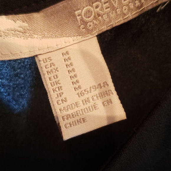 Black cut-out  sleeve-less blouce "FINAL PRICE" - Picture 3 of 11